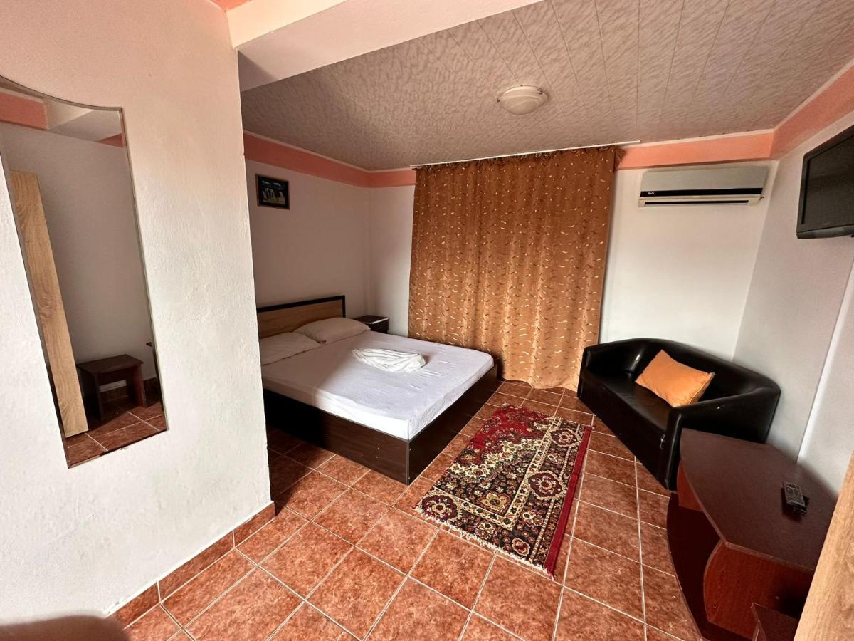 Casa Bucuria Hotel Costinesti Ngoại thất bức ảnh