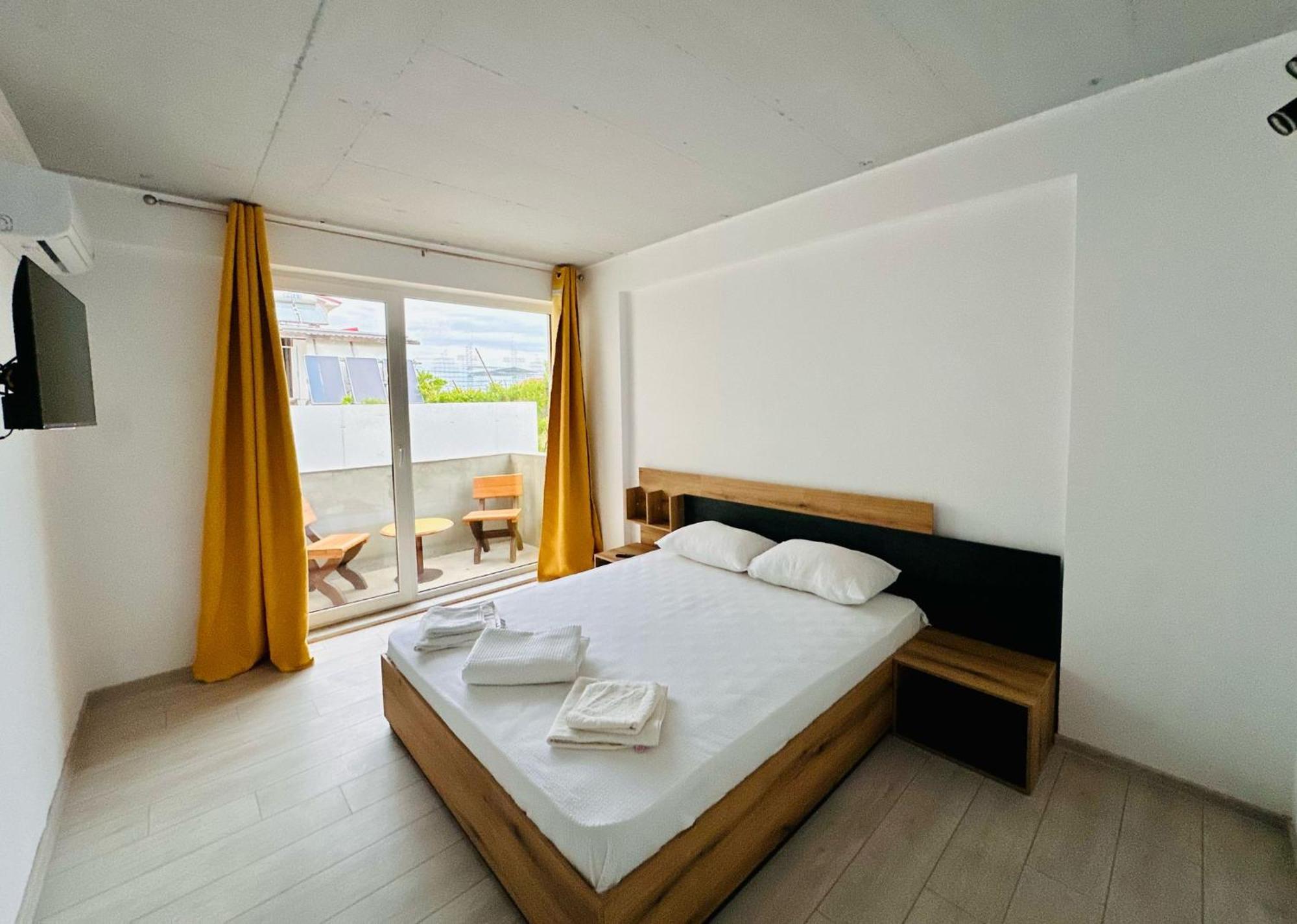 Casa Bucuria Hotel Costinesti Ngoại thất bức ảnh